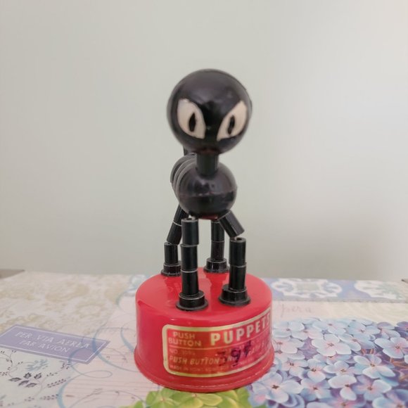 Vintage Push Button Underneath Base Toy Puppet - Cat - Picture 6 of 7